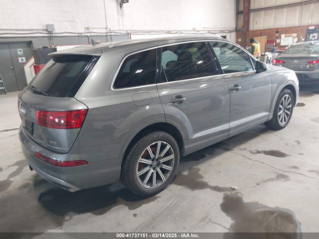2018 AUDI Q7 WA1LAAF77JD005933 Photo 3