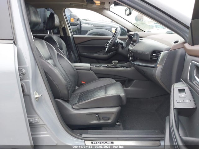 JN8AT3DD9MW314344 Nissan Rogue Platinum Intelligent Awd