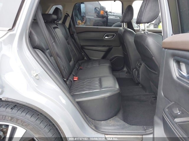 JN8AT3DD9MW314344 Nissan Rogue Platinum Intelligent Awd