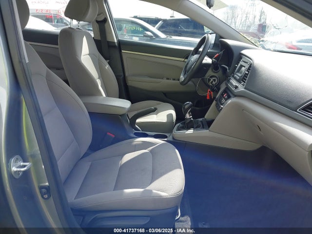 Hyundai ELANTRA SE 2017 KMHD74LF1HU173644 Image 5