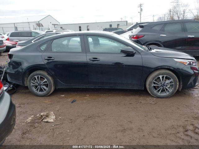 3KPF24AD1RE831847 KIA Forte Lxs