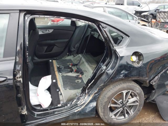 3KPF24AD1RE831847 KIA Forte Lxs