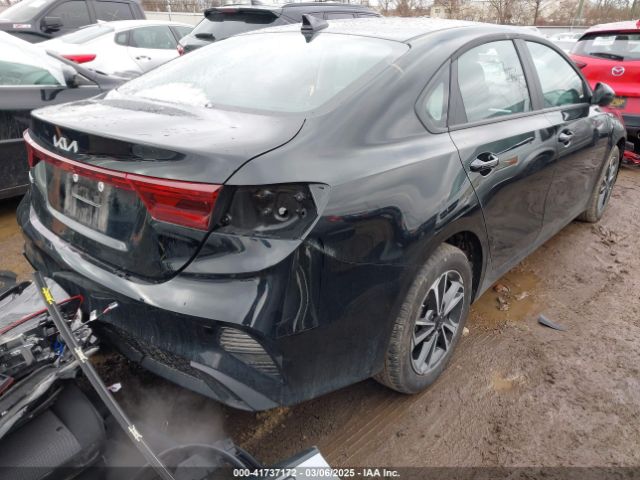 3KPF24AD1RE831847 KIA Forte Lxs
