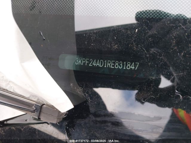 3KPF24AD1RE831847 KIA Forte Lxs