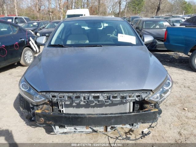 KMHD84LFXJU452027 Hyundai ELANTRA SEL