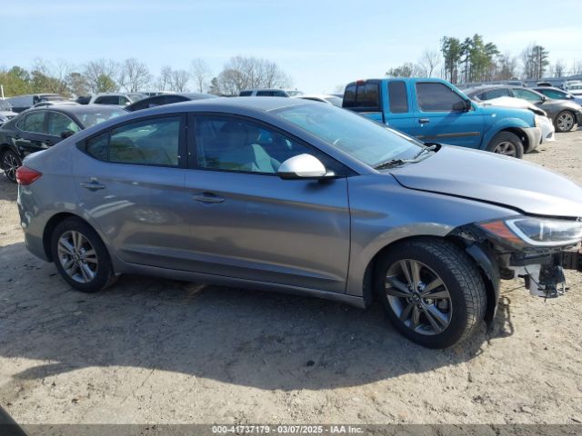 KMHD84LFXJU452027 Hyundai ELANTRA SEL