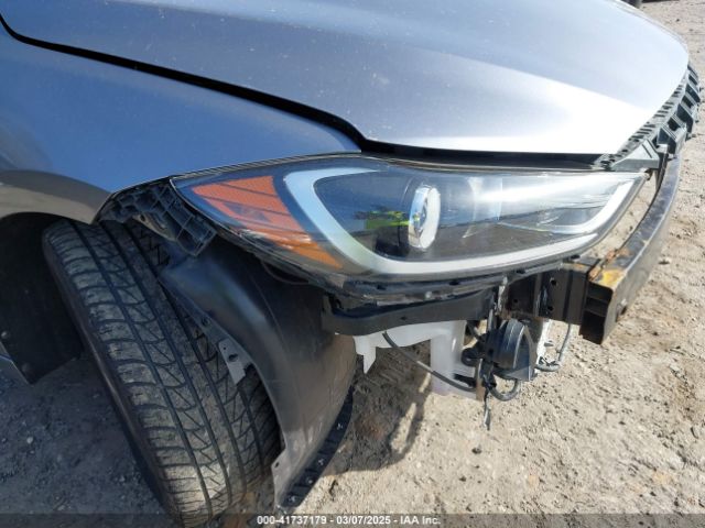 KMHD84LFXJU452027 Hyundai ELANTRA SEL