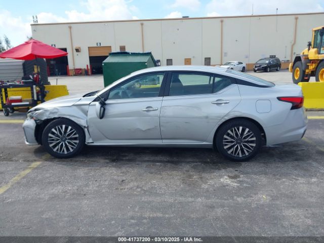 1N4BL4DV9PN350405 Nissan Altima Sv Fwd