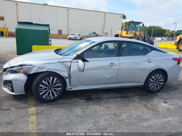 1N4BL4DV9PN350405 Nissan Altima Sv Fwd