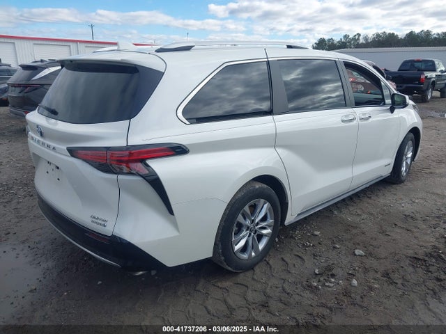 5TDZRKEC5MS017567 Toyota Sienna Limited