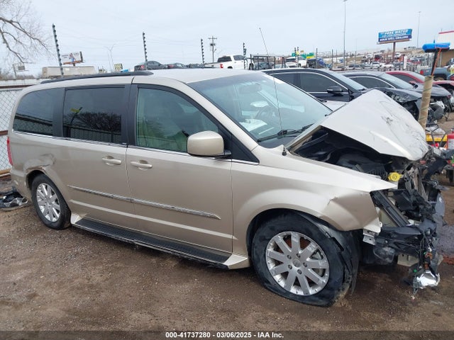 2C4RC1BG8ER304253 Chrysler Town & Country Touring