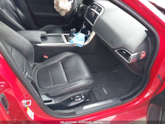2020 JAGUAR XE SAJAT4GX7LCP56600 Photo 4