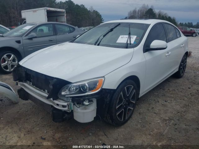 YV126MFL2H2421907 Volvo S60 T5 Dynamic