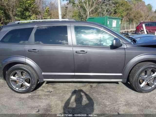 3C4PDCGGXJT171348 Dodge Journey Crossroad