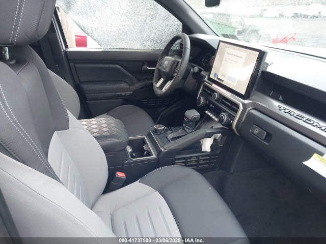 3TMLB5JN4RM040560 Toyota Tacoma Trd Sport 4wd