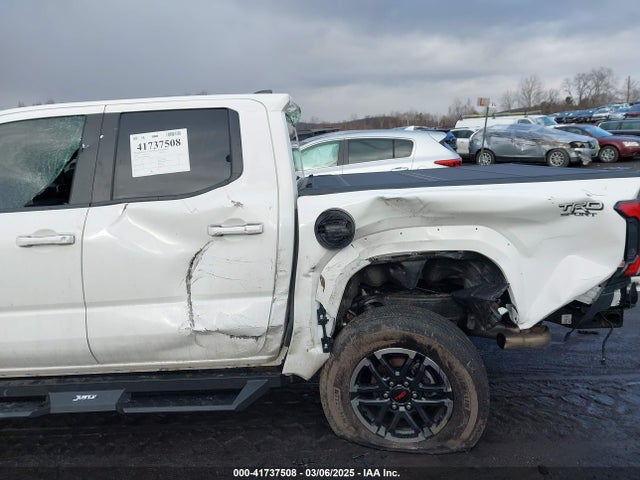 3TMLB5JN4RM040560 Toyota Tacoma Trd Sport 4wd