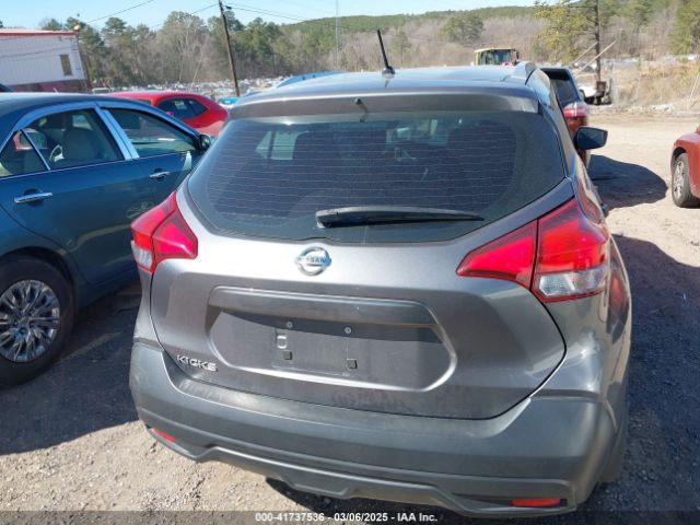 3N1CP5CU8JL530423 Nissan KICKS S