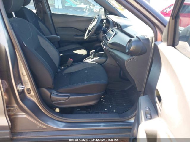 3N1CP5CU8JL530423 Nissan KICKS S