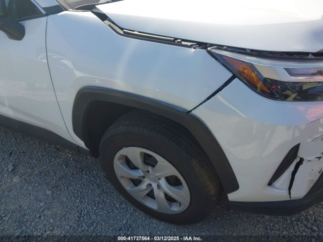 2T3F1RFV6RW445480 Toyota RAV4 LE