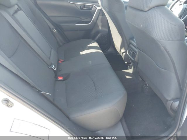 2T3F1RFV6RW445480 Toyota RAV4 LE