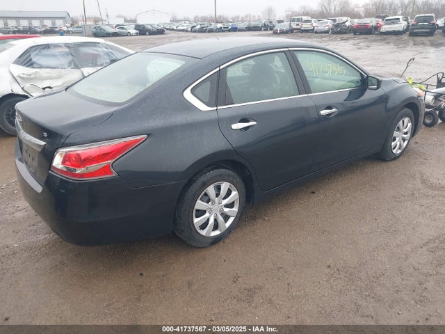 2015 Nissan Altima 2.5/2.5 S/2.5 Sl/2.5 Sv მანქანა იყიდება აუქციონზე, vin: 1N4AL3AP6FN301544, აუქციონის ნომერი: 41737567