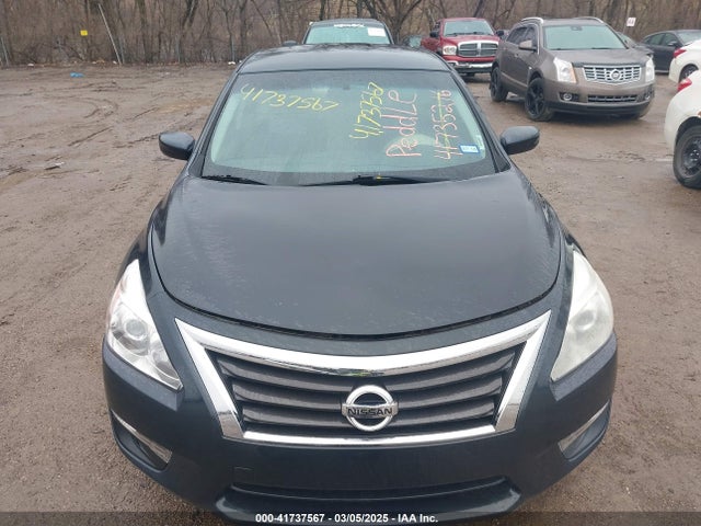 2015 Nissan Altima 2.5/2.5 S/2.5 Sl/2.5 Sv მანქანა იყიდება აუქციონზე, vin: 1N4AL3AP6FN301544, აუქციონის ნომერი: 41737567