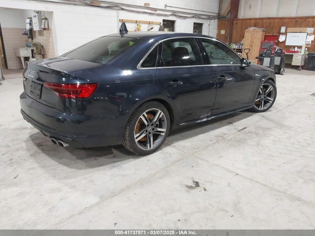 2018 AUDI A4 WAUENAF45JN016283 Photo 3