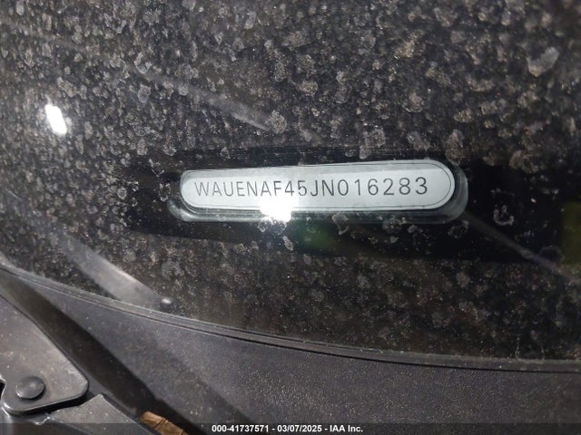 2018 AUDI A4 WAUENAF45JN016283 Photo 8