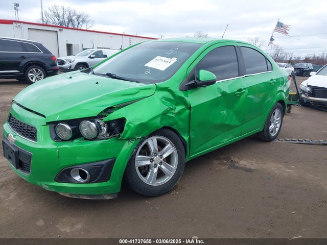 1G1JC5SH7F4104412 Chevrolet Sonic Lt Auto