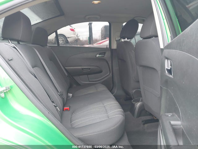 1G1JC5SH7F4104412 Chevrolet Sonic Lt Auto
