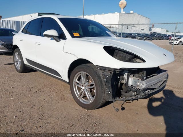 2017 PORSCHE MACAN WP1AA2A55HLB07044 Photo 0