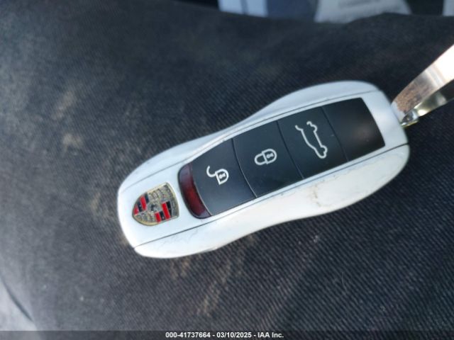2017 PORSCHE MACAN WP1AA2A55HLB07044 Photo 10