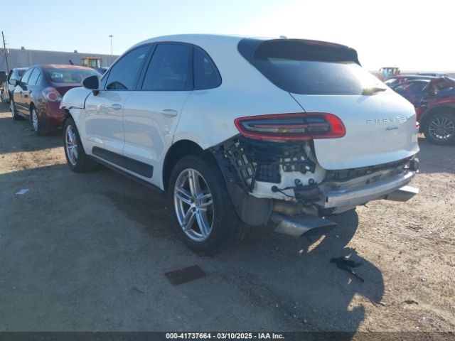 2017 PORSCHE MACAN WP1AA2A55HLB07044 Photo 2