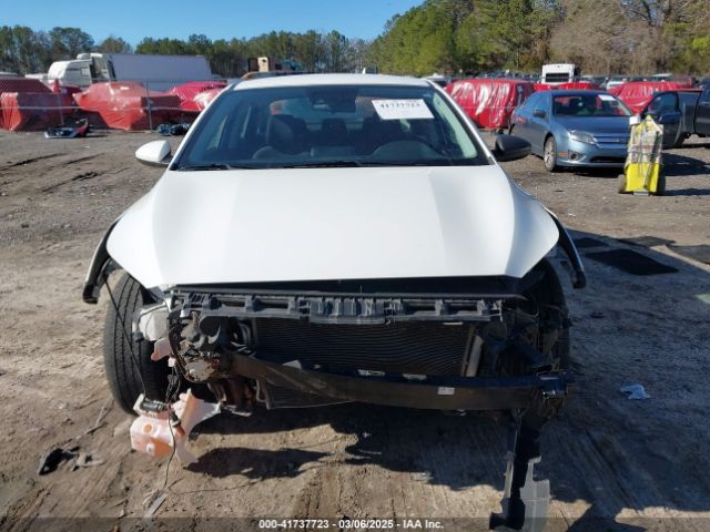3KPF24ADXME322994 KIA Forte Lxs