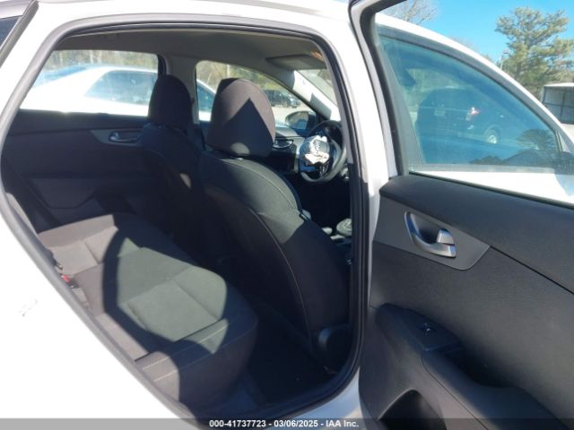3KPF24ADXME322994 KIA Forte Lxs
