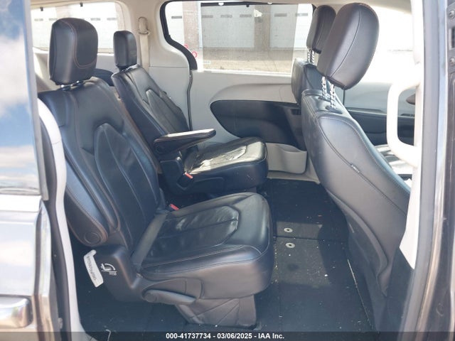 2C4RC1BG4JR204161 Chrysler Pacifica Touring L