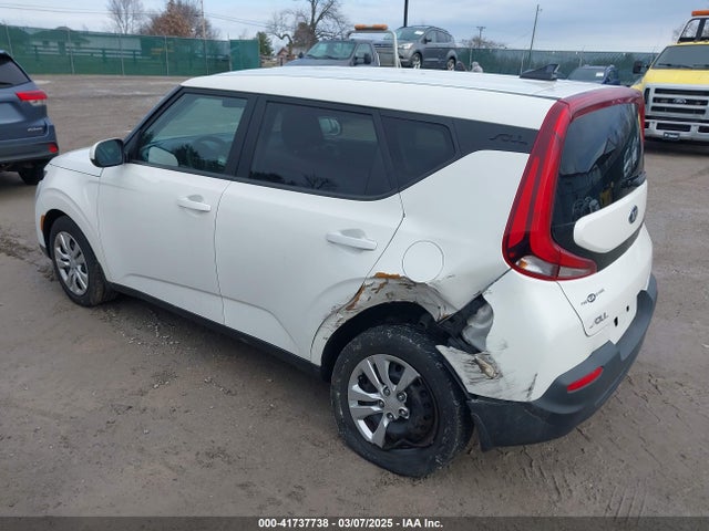 KNDJ23AU2M7143076 KIA SOUL LX