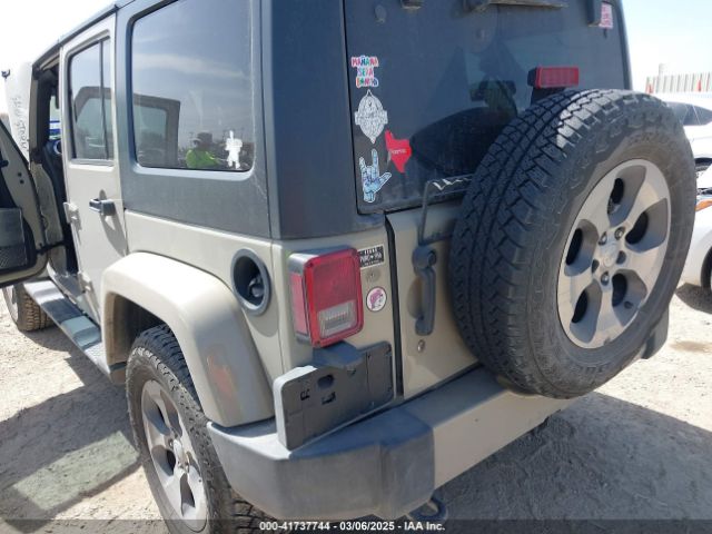1C4BJWEG2HL722403 Jeep Wrangler Unlimited Sahara 4x4
