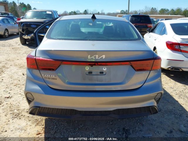 3KPF24AD5PE616176 KIA Forte Lxs