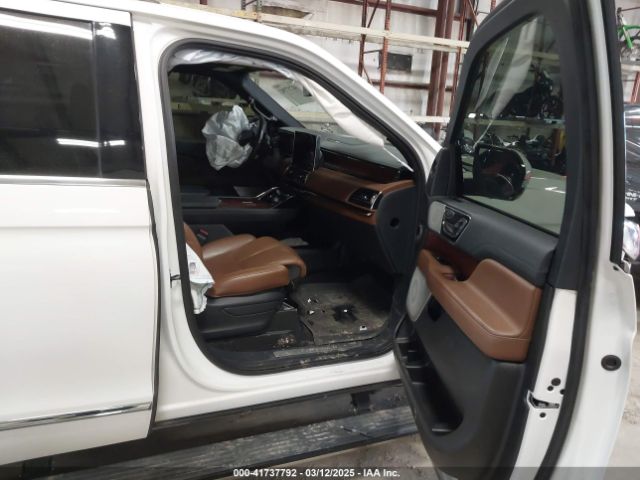 5LMJJ2LG8PEL01434 Lincoln Navigator Reserve