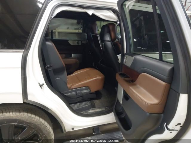5LMJJ2LG8PEL01434 Lincoln Navigator Reserve
