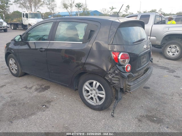 1G1JC6SH2F4161722 Chevrolet Sonic Lt Auto