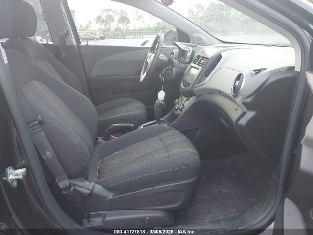 1G1JC6SH2F4161722 Chevrolet Sonic Lt Auto
