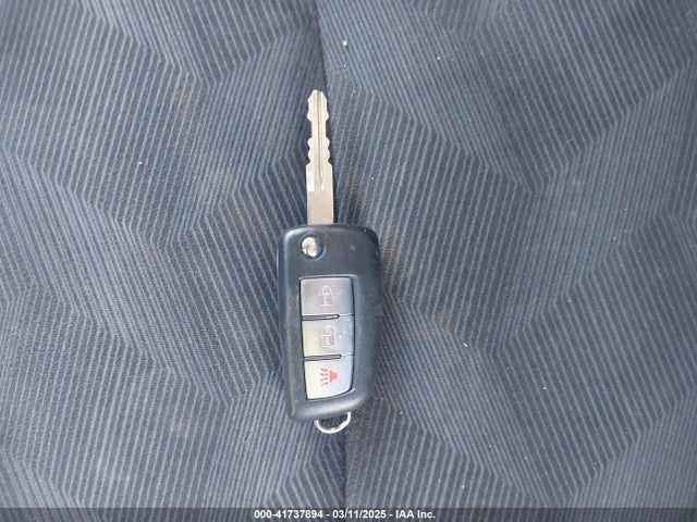 Nissan ROGUE S 2015 KNMAT2MV2FP536817 Image 11