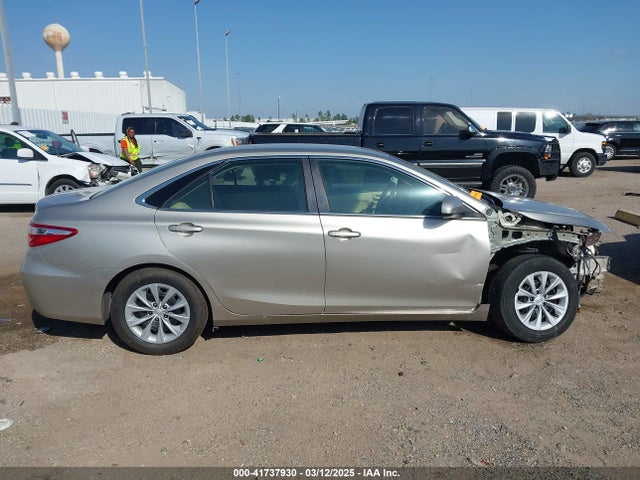 Toyota CAMRY LE 2017 4T1BF1FK3HU739756 Image 14