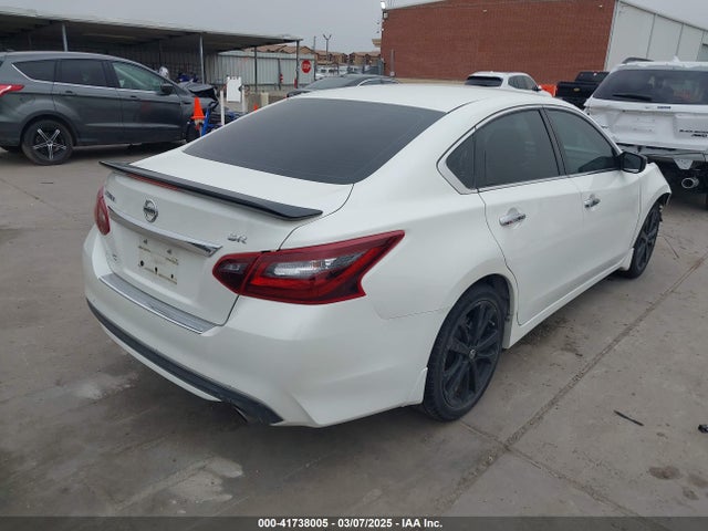 1N4AL3AP5HC270608 Nissan Altima 2.5 Sr