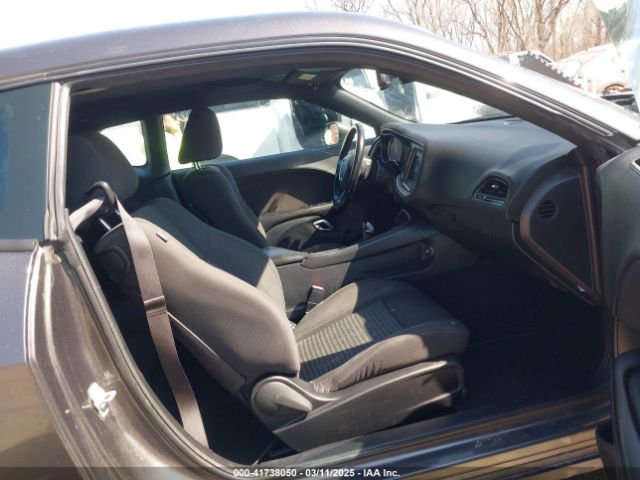 2C3CDZAG6KH701632 Dodge Challenger Sxt