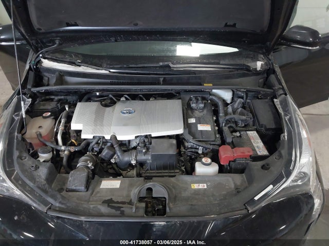 JTDKBRFU2H3044626 Toyota Prius Two