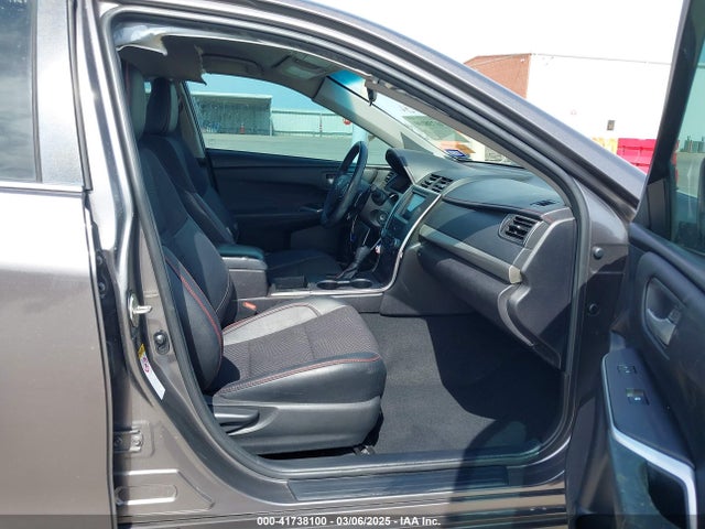4T1BF1FK5HU410590 Toyota CAMRY SE