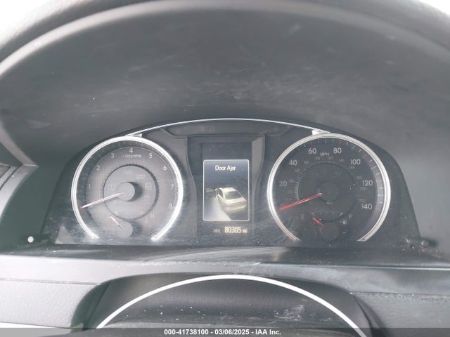 4T1BF1FK5HU410590 Toyota CAMRY SE